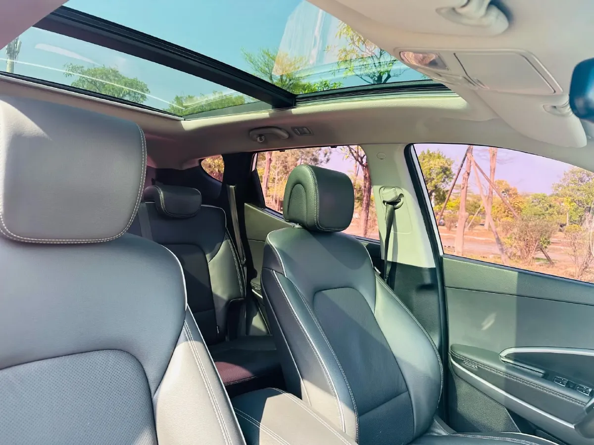 2017 Hyundai Santafe 2.0T 245HP L4 6AT,autocango,china used car exporter,china ev exporter,chinese used car exporter,chinese used ev exporter