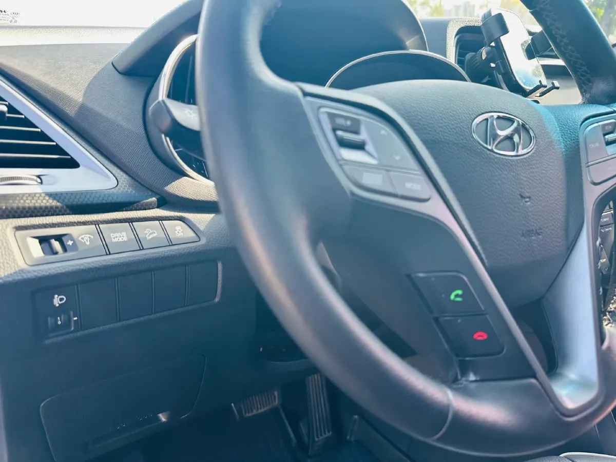 2017 Hyundai Santafe 2.0T 245HP L4 6AT,autocango,china used car exporter,china ev exporter,chinese used car exporter,chinese used ev exporter