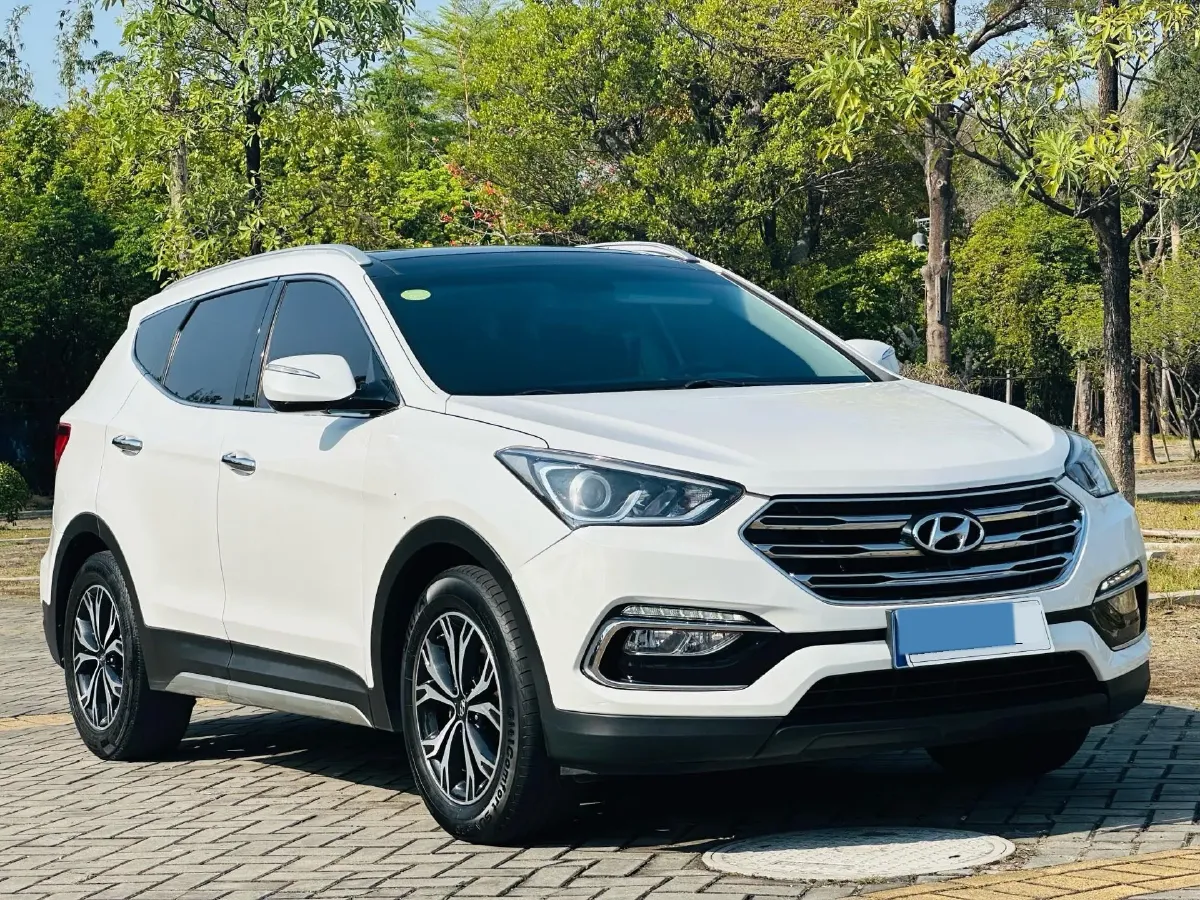 2017 Hyundai Santafe 2.0T 245HP L4 6AT,autocango,china used car exporter,china ev exporter,chinese used car exporter,chinese used ev exporter