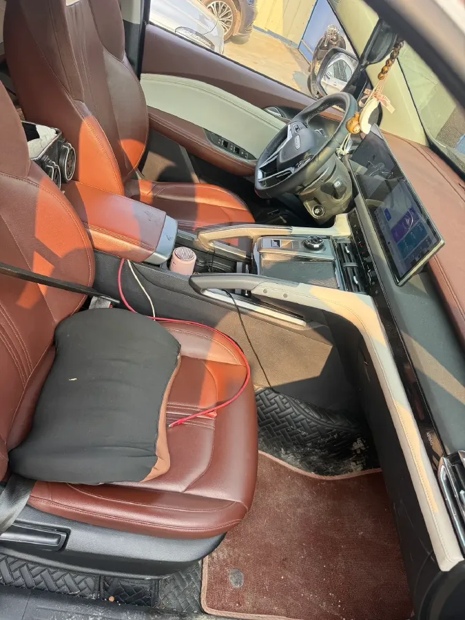 2023 MAXUS Interstellar 2.0T 218HP L4 8AT,autocango,china used car exporter,china ev exporter,chinese used car exporter,chinese used ev exporter