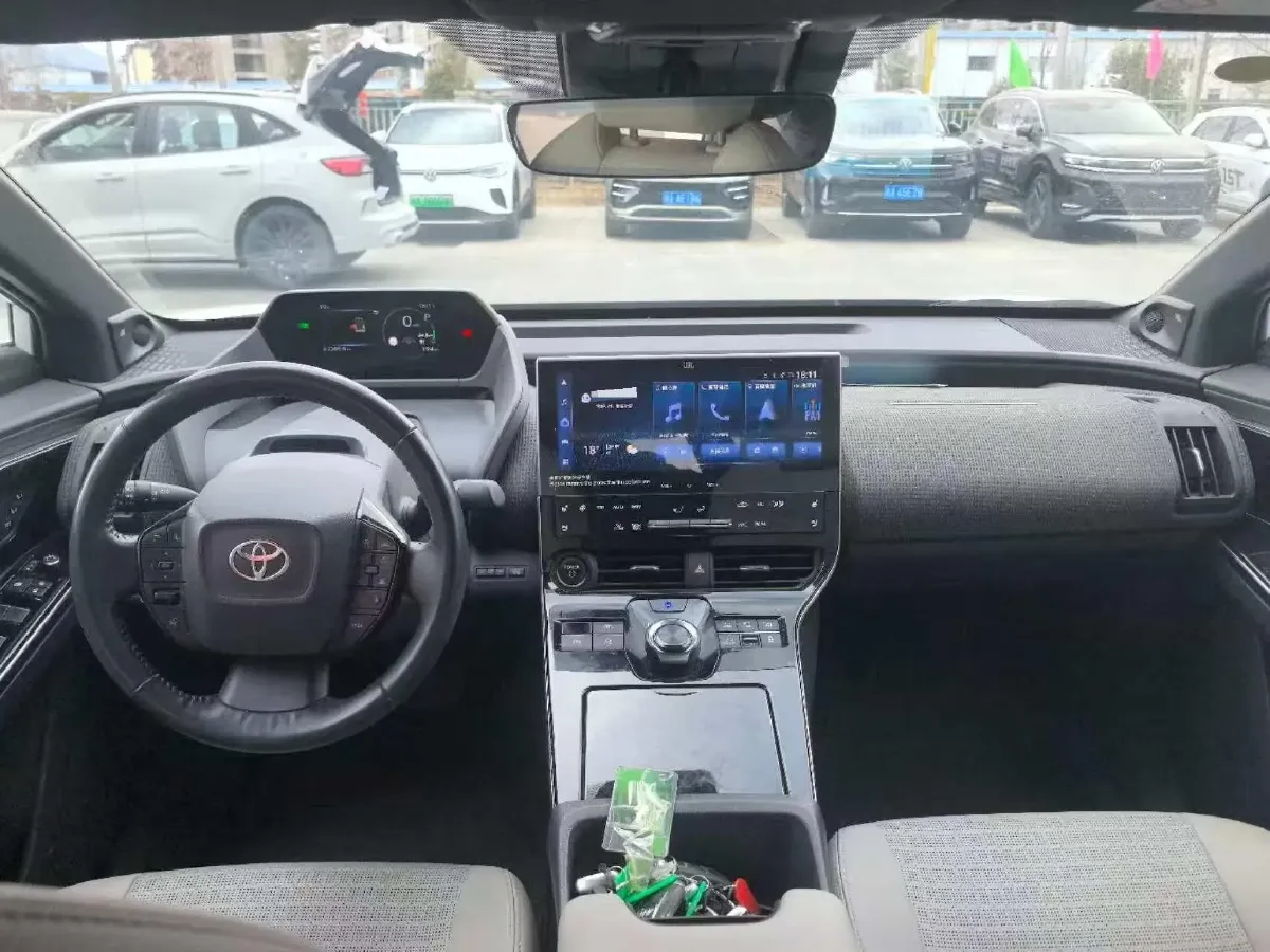 2022 Toyota bZ4X BEV 66.7KWH,autocango,china used car exporter,china ev exporter,chinese used car exporter,chinese used ev exporter