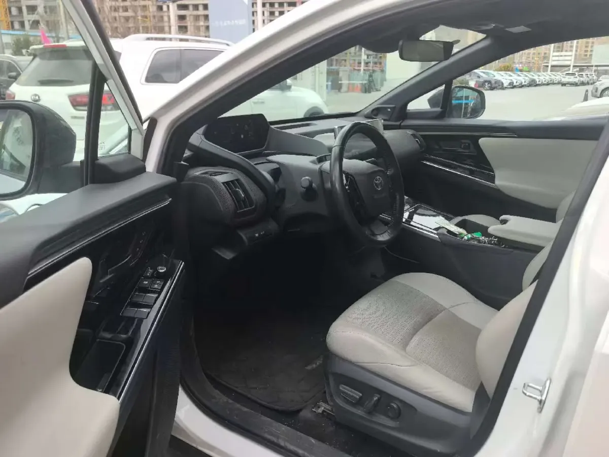 2022 Toyota bZ4X BEV 66.7KWH,autocango,china used car exporter,china ev exporter,chinese used car exporter,chinese used ev exporter