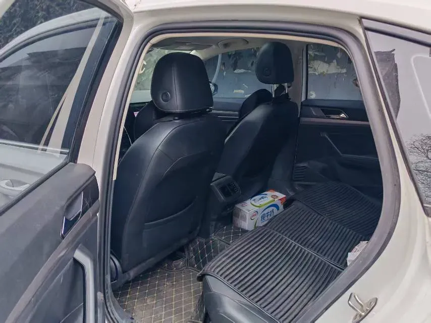 2019 Volkswagen Lavida 1.5L 113HP L4 5MT,autocango,china used car exporter,china ev exporter,chinese used car exporter,chinese used ev exporter