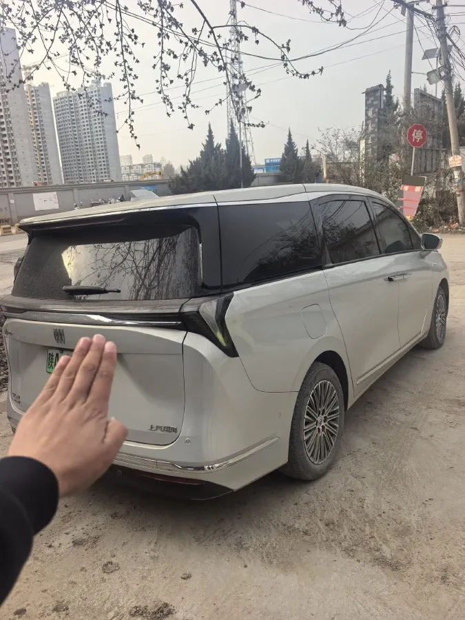 2024 Buick GL8 1.5T 180HP L4 2DHT PHEV 24.4KWH,autocango,china used car exporter,china ev exporter,chinese used car exporter,chinese used ev exporter