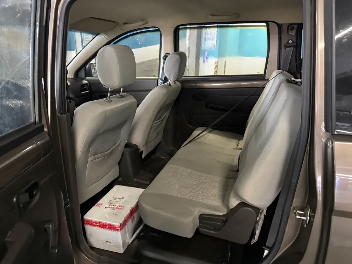 2018 WuLing HongGuang 1.2L 82HP L4 5MT,autocango,china used car exporter,china ev exporter,chinese used car exporter,chinese used ev exporter