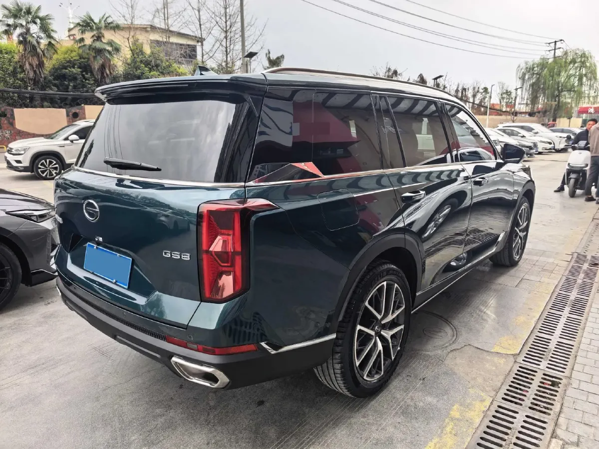 2022 GAC Trumpchi GS8 2.0T 252HP L4 8AT,autocango,china used car exporter,china ev exporter,chinese used car exporter,chinese used ev exporter