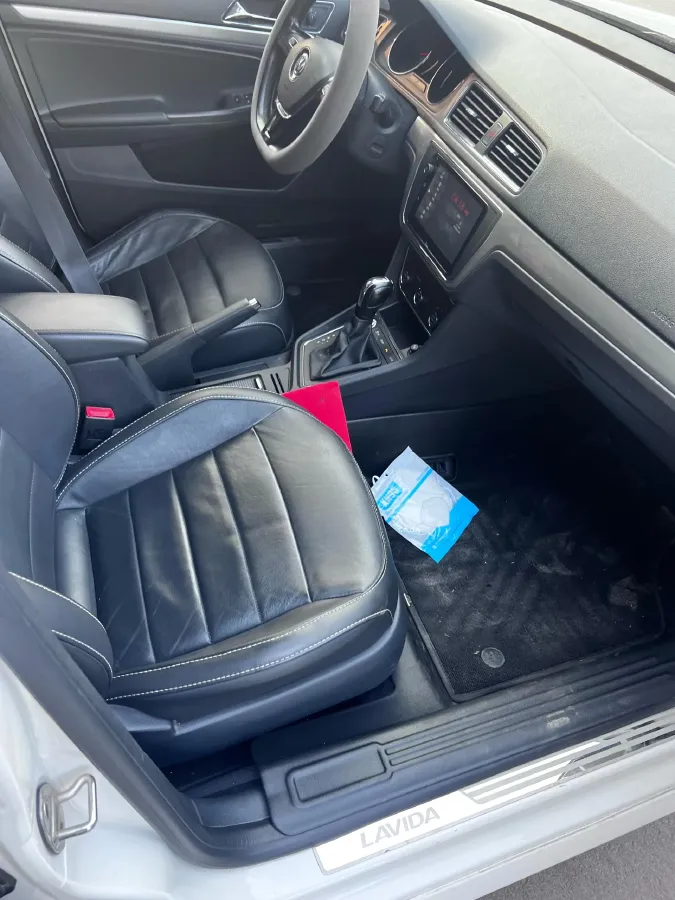 2017 Volkswagen Lavida 1.4T 131HP L4 7DCT,autocango,china used car exporter,china ev exporter,chinese used car exporter,chinese used ev exporter