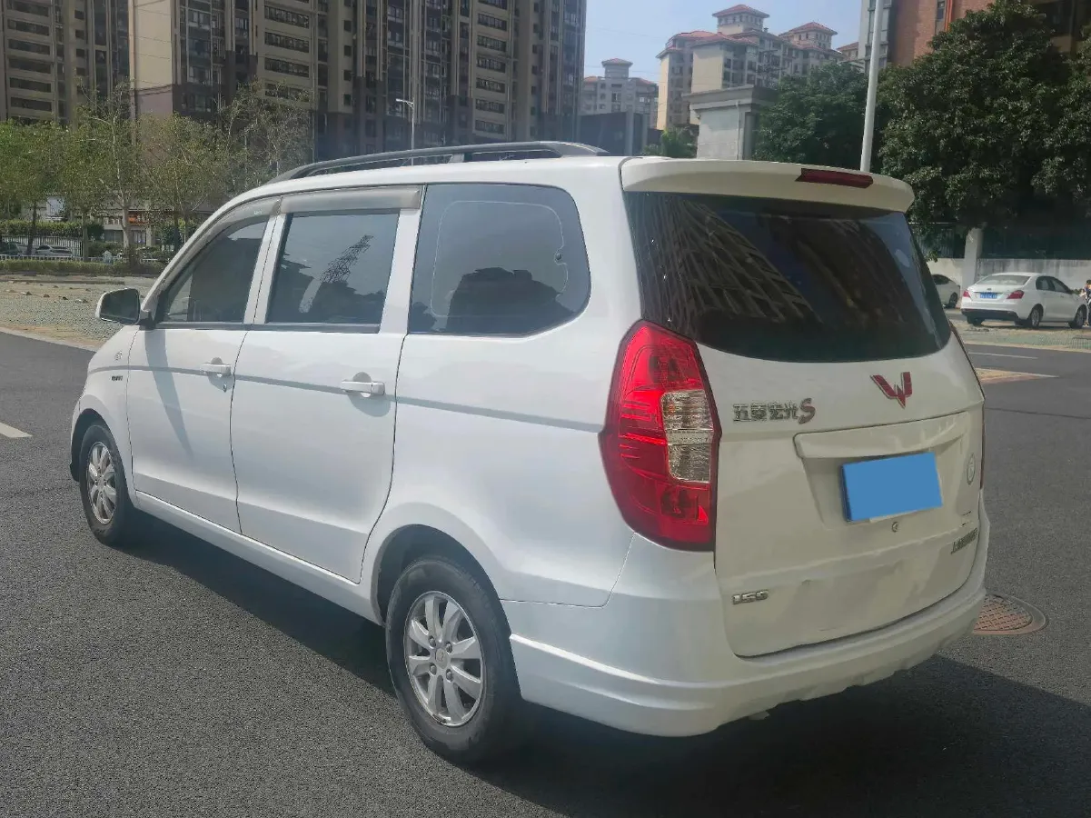 2016 WuLing HongGuang 1.5L 112HP L4 5MT,autocango,china used car exporter,china ev exporter,chinese used car exporter,chinese used ev exporter