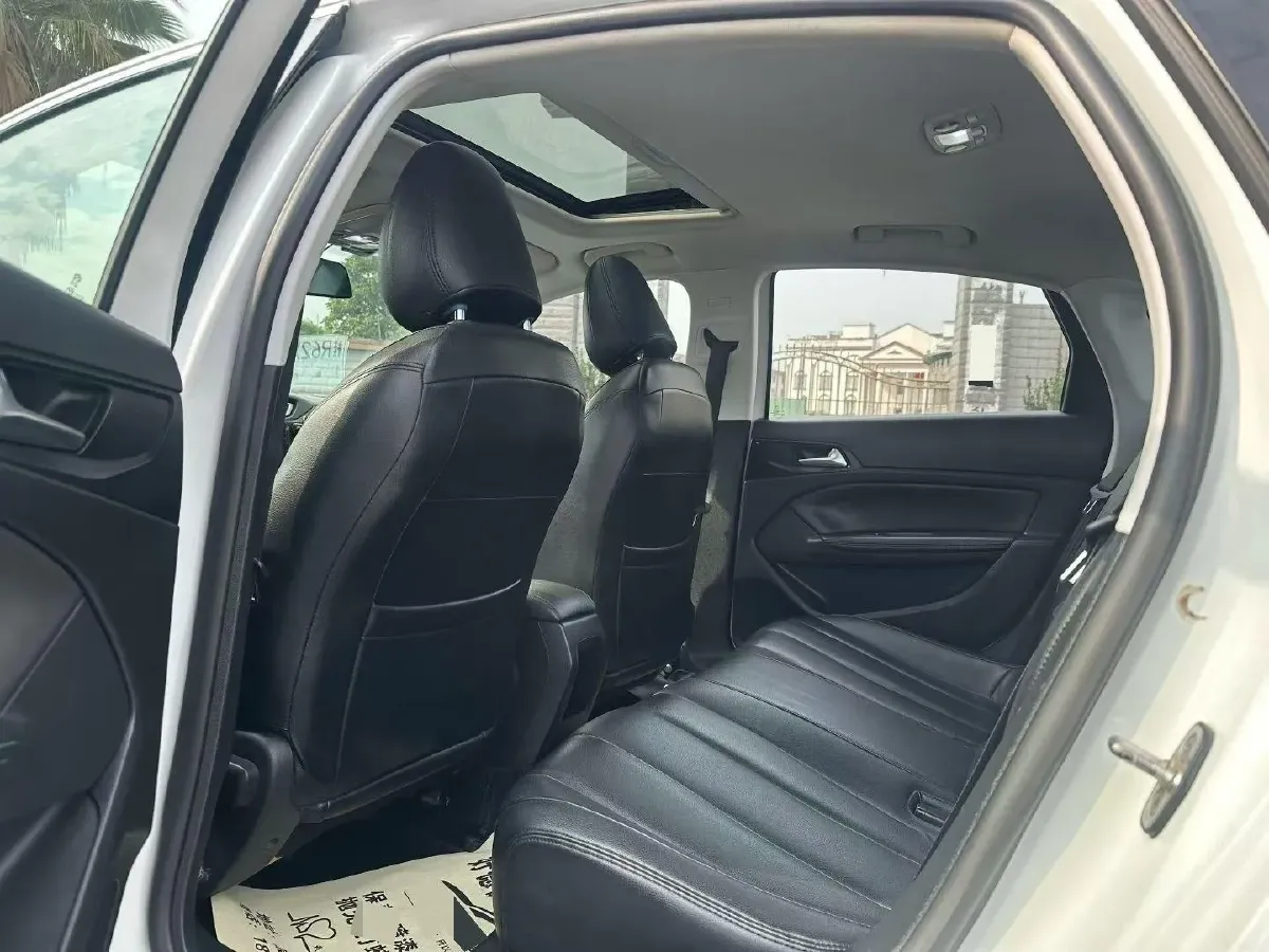 2018 Peugeot 308 1.6L 117HP L4 6AT,autocango,china used car exporter,china ev exporter,chinese used car exporter,chinese used ev exporter