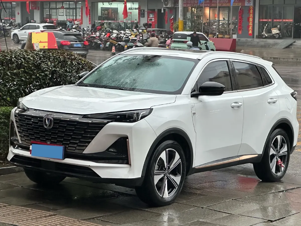 2022 ChangAn Oshan X7 Plus 1.5T 188HP L4 7DCT,autocango,china used car exporter,china ev exporter,chinese used car exporter,chinese used ev exporter
