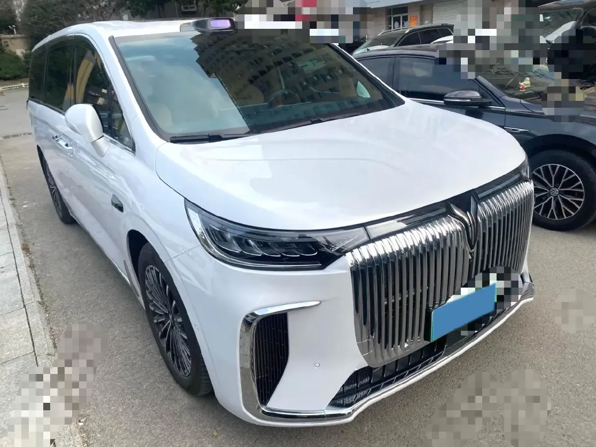 2026 Voyah Dream 1.5T 150HP L4 PHEV,autocango,china used car exporter,china ev exporter,chinese used car exporter,chinese used ev exporter