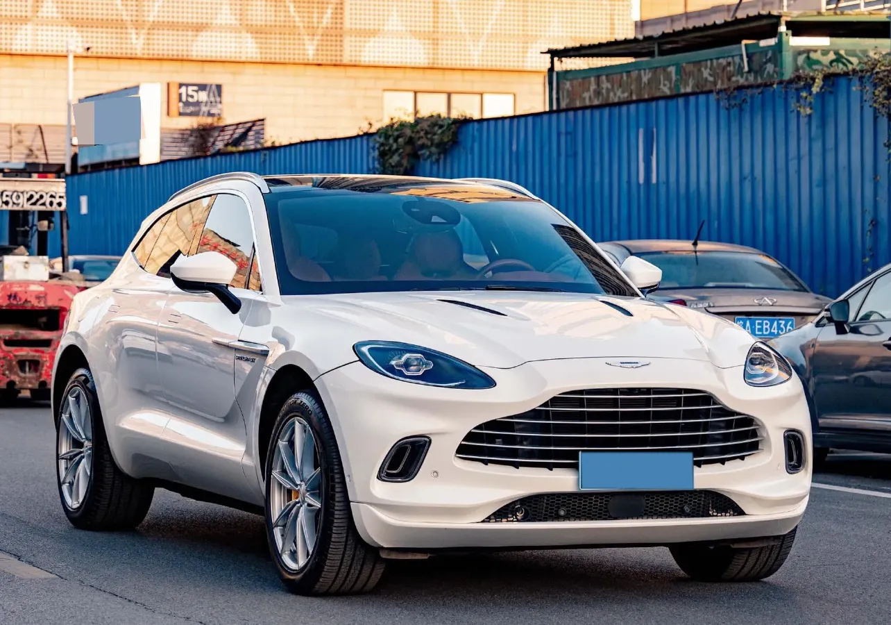 2022 Aston Martin DBX 3.0T 435HP L6 9AT,autocango,china used car exporter,china ev exporter,chinese used car exporter,chinese used ev exporter