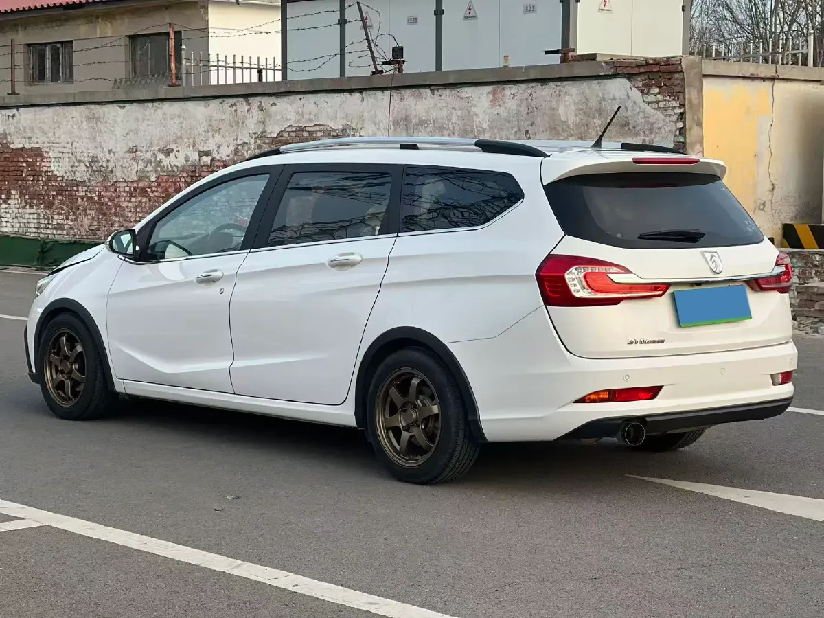 2018 BaoJun 360 1.5L 112HP L4 6MT,autocango,china used car exporter,china ev exporter,chinese used car exporter,chinese used ev exporter
