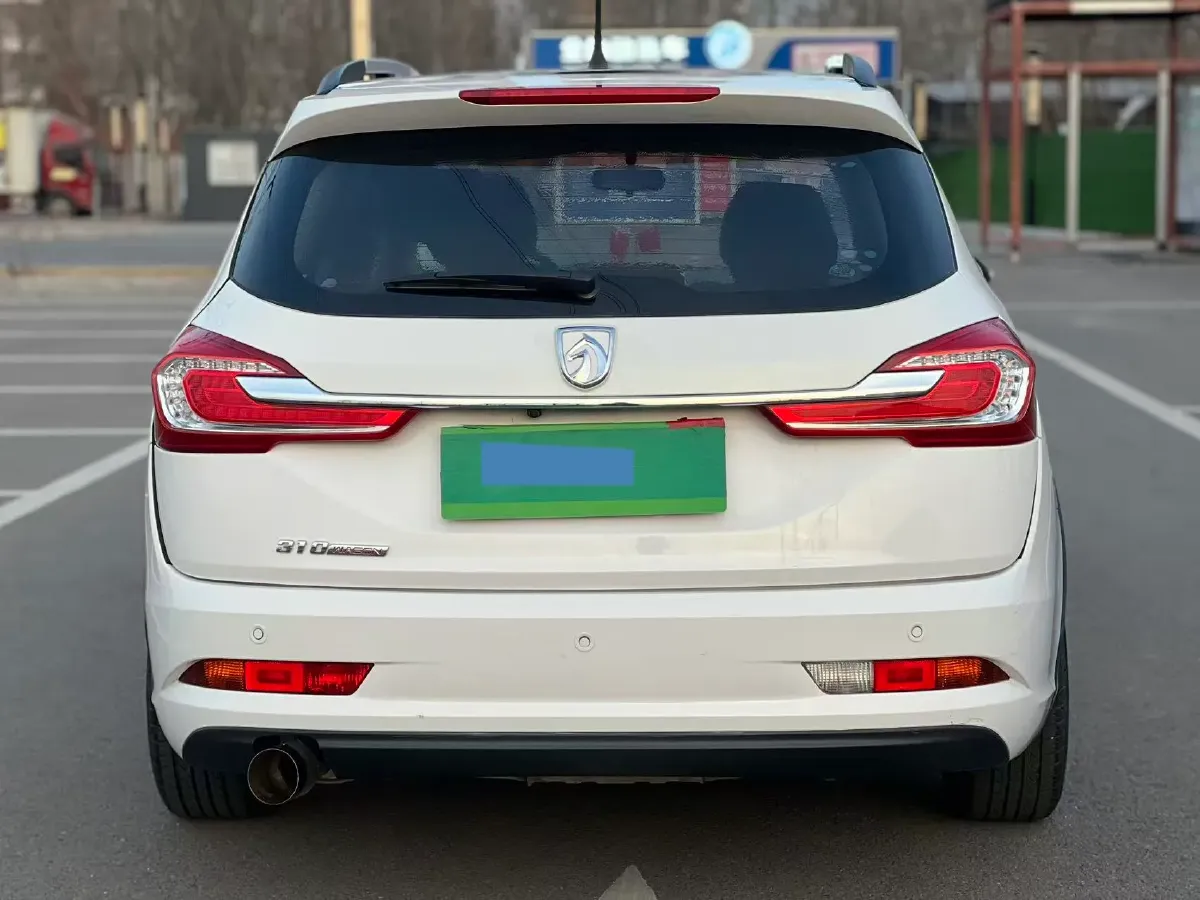 2018 BaoJun 360 1.5L 112HP L4 6MT,autocango,china used car exporter,china ev exporter,chinese used car exporter,chinese used ev exporter