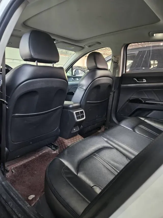 2020 Kia K5 1.5T 170HP L4 7DCT,autocango,china used car exporter,china ev exporter,chinese used car exporter,chinese used ev exporter