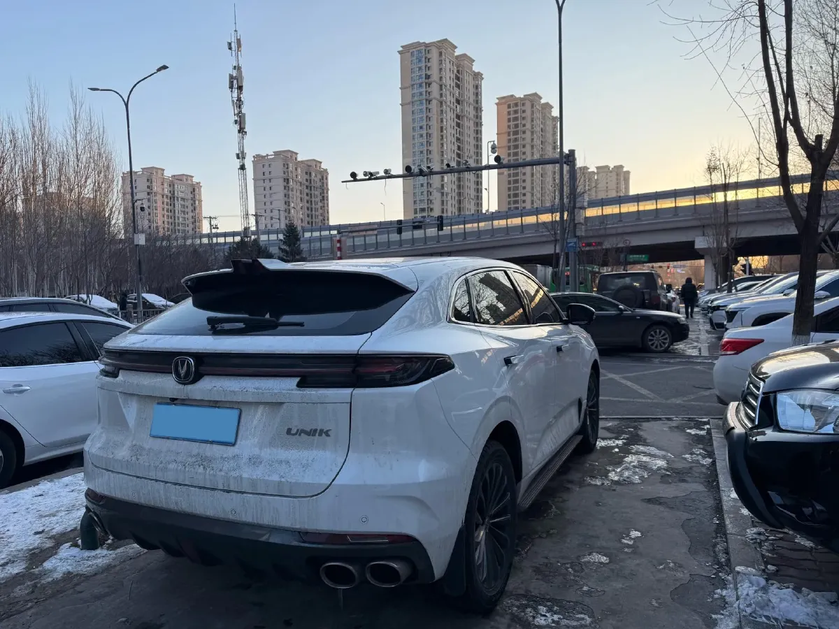 2021 ChangAn UNI-K 2.0T 233HP L4 8AT,autocango,china used car exporter,china ev exporter,chinese used car exporter,chinese used ev exporter