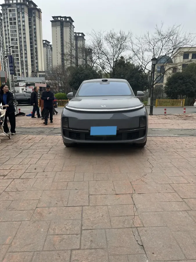 2025 Li L8 Range Extended 154HP REEV,autocango,china used car exporter,china ev exporter,chinese used car exporter,chinese used ev exporter