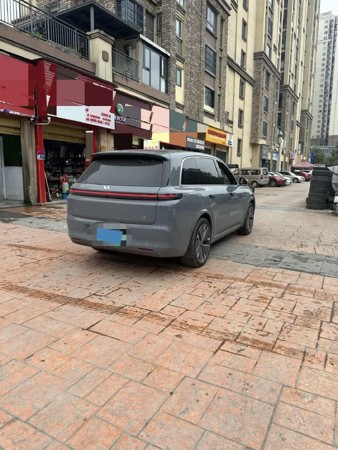 2025 Li L8 Range Extended 154HP REEV,autocango,china used car exporter,china ev exporter,chinese used car exporter,chinese used ev exporter