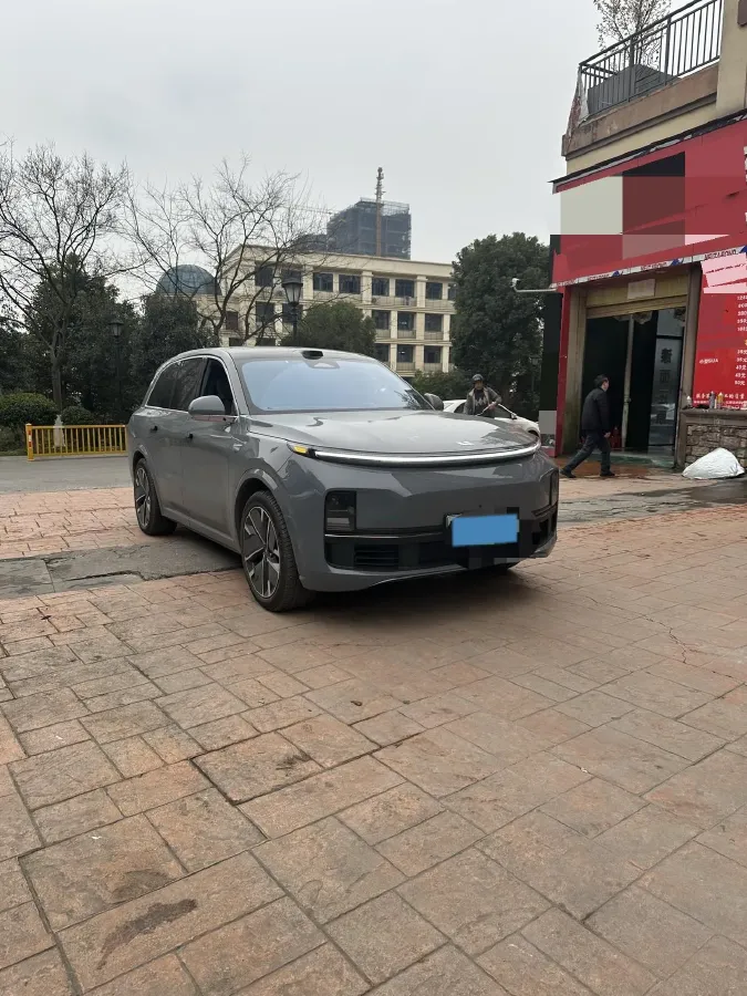 2025 Li L8 Range Extended 154HP REEV,autocango,china used car exporter,china ev exporter,chinese used car exporter,chinese used ev exporter