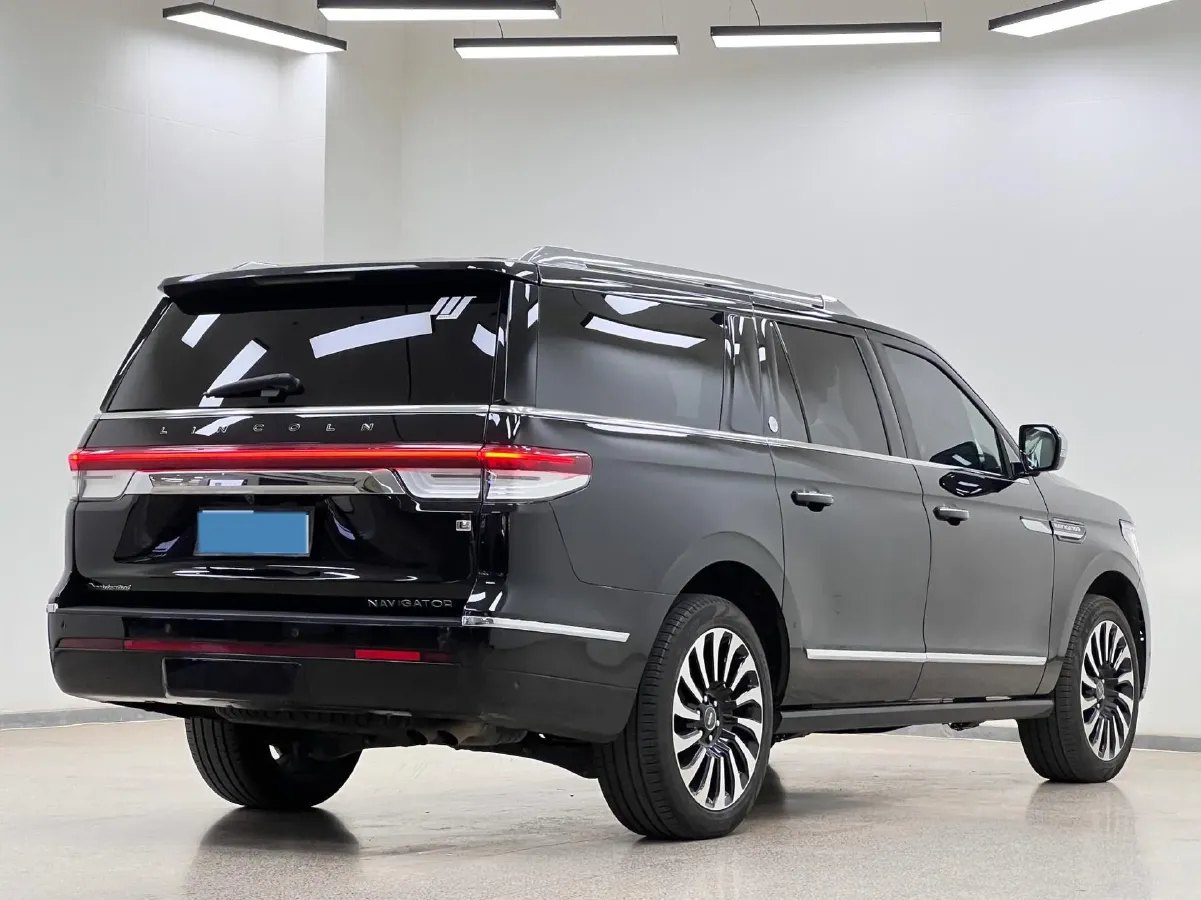 2022 Lincoln Navigator 3.5T 415HP V6 10AT,autocango,china used car exporter,china ev exporter,chinese used car exporter,chinese used ev exporter