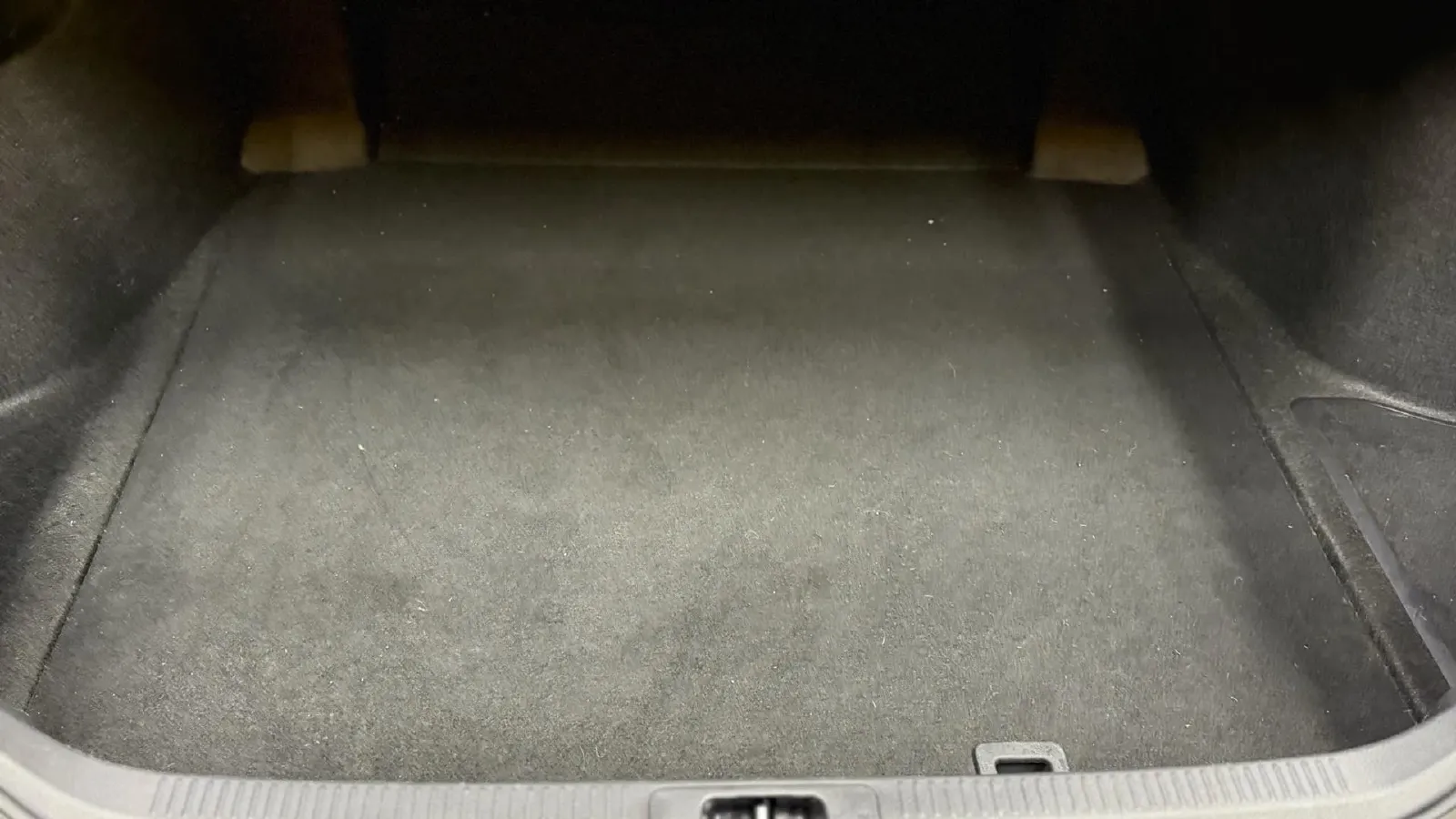 2023 Toyota Camry 2.5L 178HP L4 E-CVT Hybrid,autocango,china used car exporter,china ev exporter,chinese used car exporter,chinese used ev exporter