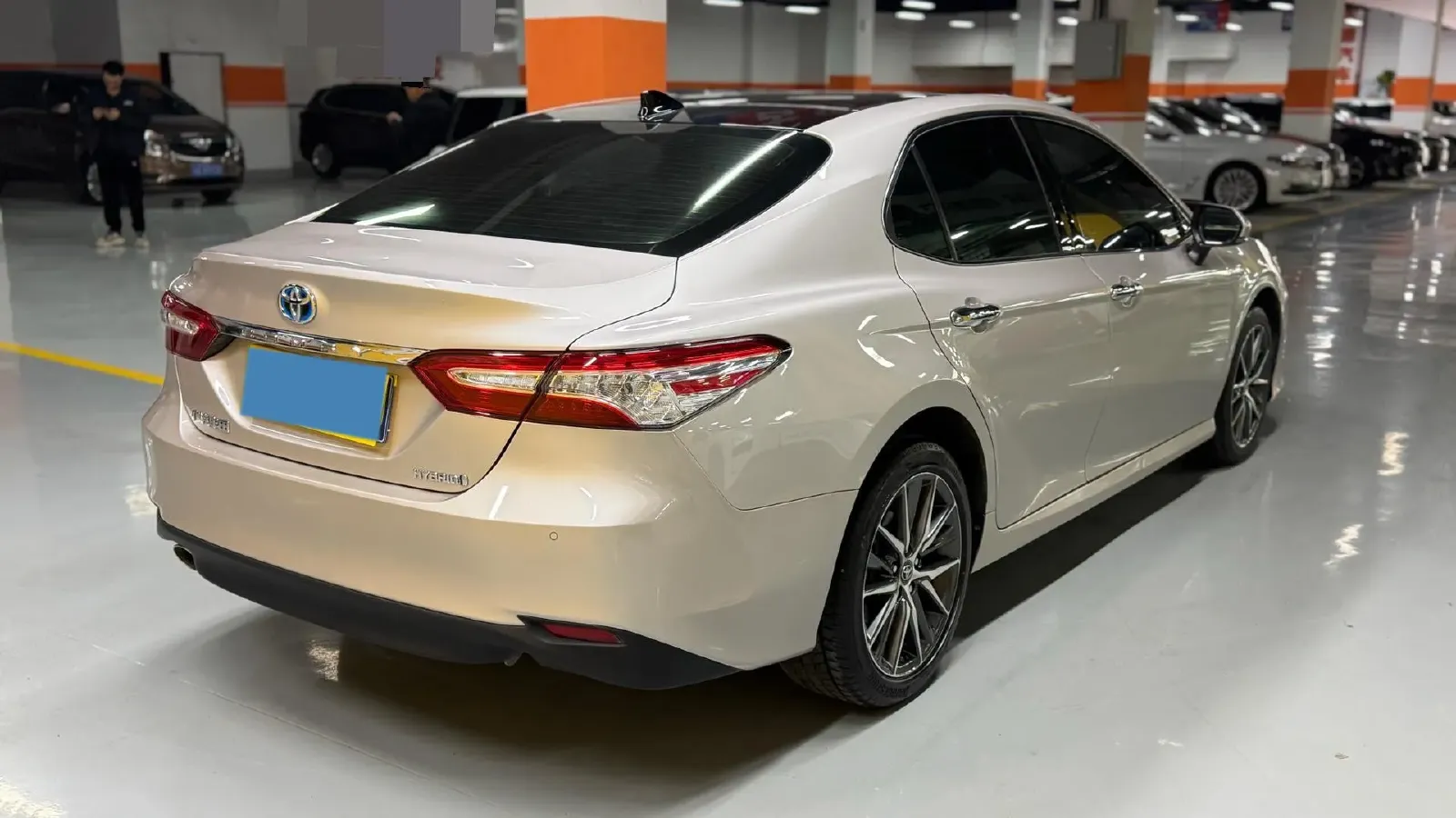 2023 Toyota Camry 2.5L 178HP L4 E-CVT Hybrid,autocango,china used car exporter,china ev exporter,chinese used car exporter,chinese used ev exporter