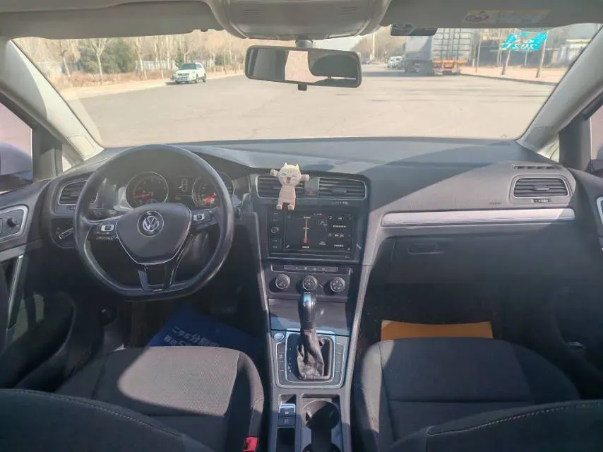 2019 Volkswagen Golf 1.2T 116HP L4 7DCT,autocango,china used car exporter,china ev exporter,chinese used car exporter,chinese used ev exporter