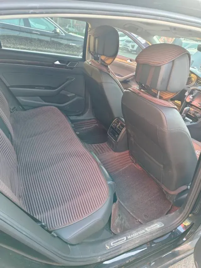 2018 Volkswagen Magotan 1.8T 180HP L4 7DCT,autocango,china used car exporter,china ev exporter,chinese used car exporter,chinese used ev exporter