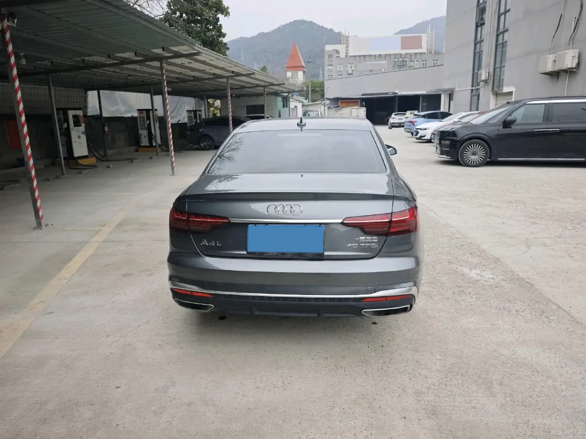 2020 Audi A4L 2.0T 190HP L4 7DCT,autocango,china used car exporter,china ev exporter,chinese used car exporter,chinese used ev exporter