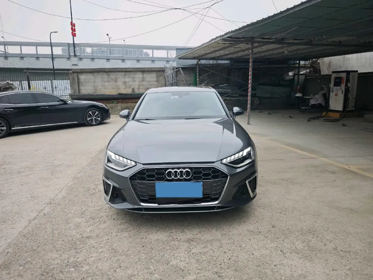 2020 Audi A4L 2.0T 190HP L4 7DCT,autocango,china used car exporter,china ev exporter,chinese used car exporter,chinese used ev exporter