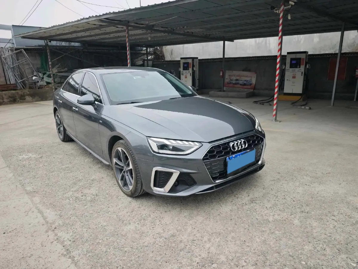 2020 Audi A4L 2.0T 190HP L4 7DCT,autocango,china used car exporter,china ev exporter,chinese used car exporter,chinese used ev exporter