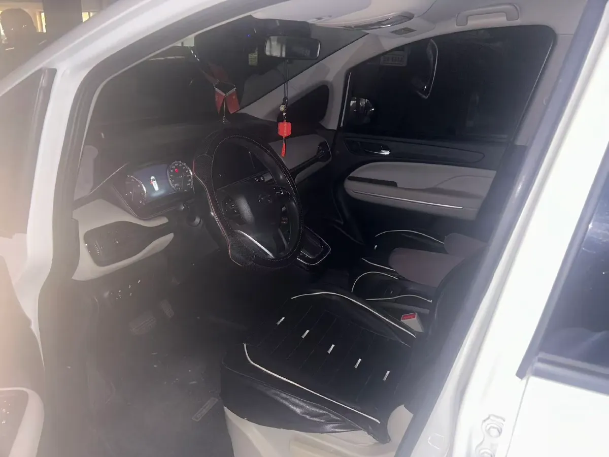 2021 GAC Trumpchi M6 1.5T 169HP L4 7DCT,autocango,china used car exporter,china ev exporter,chinese used car exporter,chinese used ev exporter