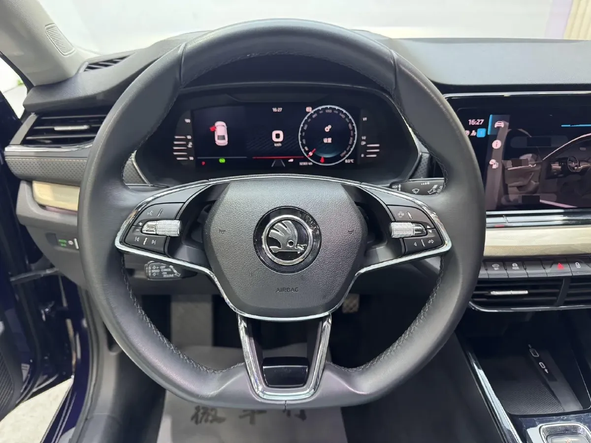 2022 Skoda Octavia 1.4T 150HP L4 7DCT,autocango,china used car exporter,china ev exporter,chinese used car exporter,chinese used ev exporter