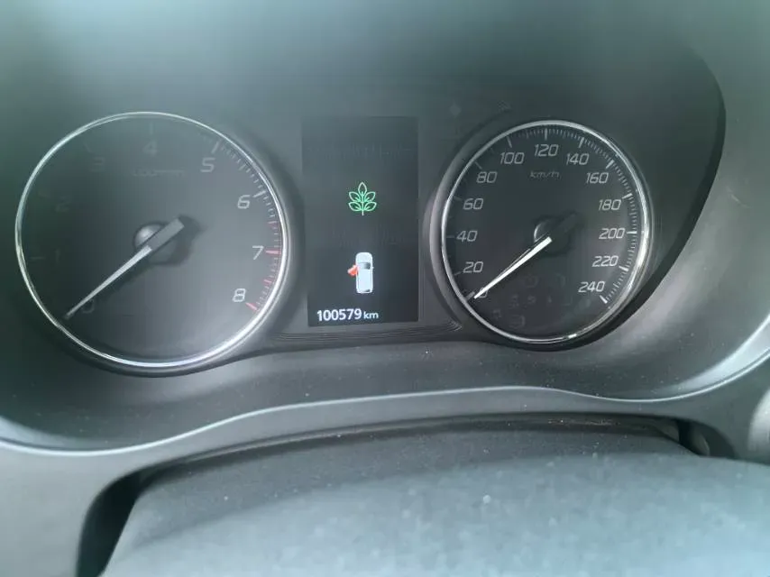 2019 Mitsubishi Outlander 2.0L 166HP L4 CVT,autocango,china used car exporter,china ev exporter,chinese used car exporter,chinese used ev exporter