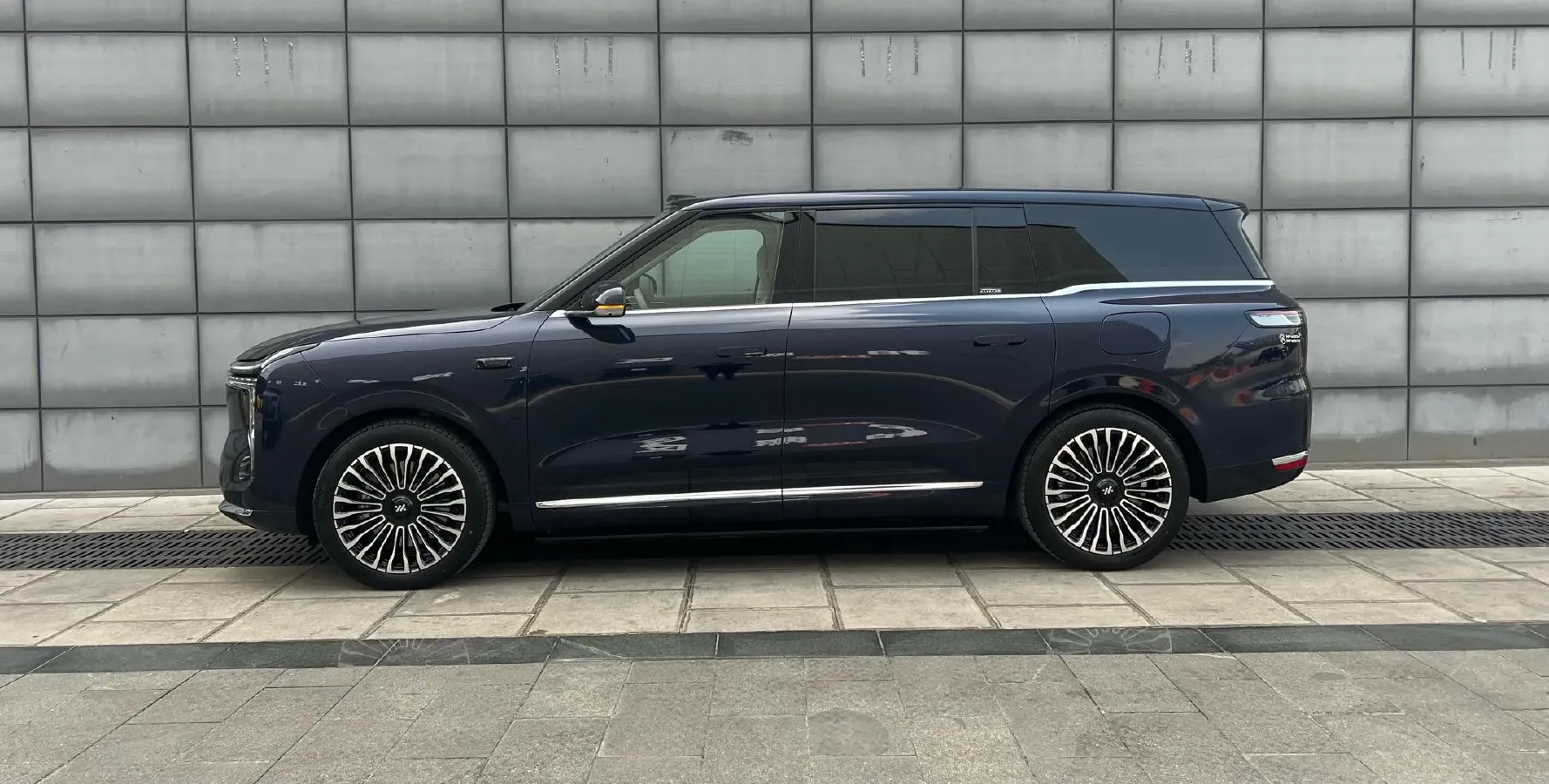 2026 IM LS9 REEV 155HP REEV,autocango,china used car exporter,china ev exporter,chinese used car exporter,chinese used ev exporter