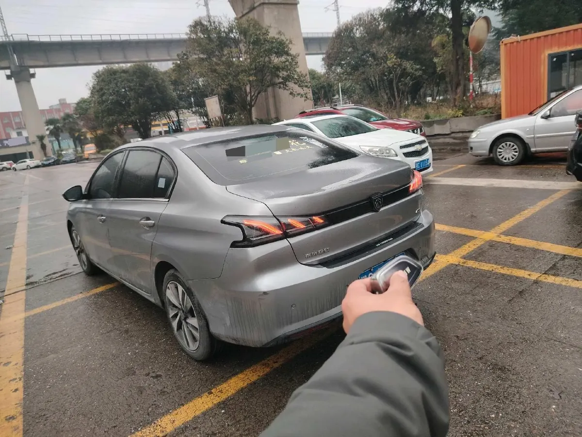 2022 Peugeot 408 1.6T 170HP L4 6AT,autocango,china used car exporter,china ev exporter,chinese used car exporter,chinese used ev exporter