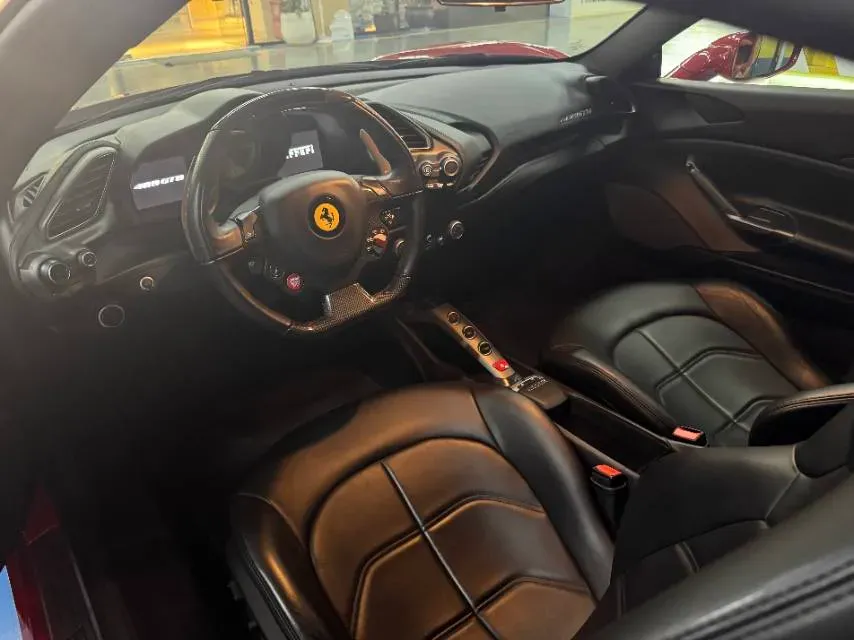 2015 Ferrari 488 3.9T 670HP V8 7DCT,autocango,china used car exporter,china ev exporter,chinese used car exporter,chinese used ev exporter