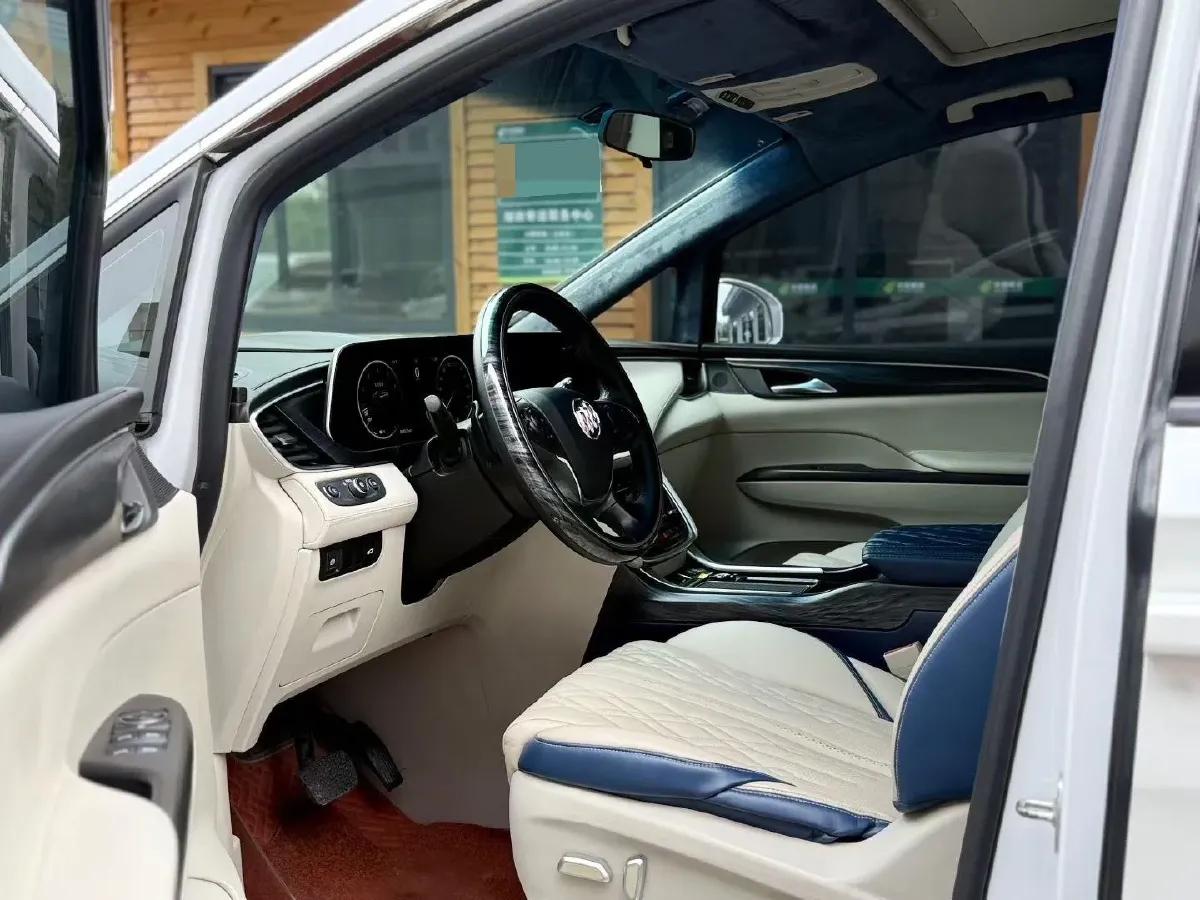 2021 Buick GL8 2.0T 237HP L4 9AT,autocango,china used car exporter,china ev exporter,chinese used car exporter,chinese used ev exporter