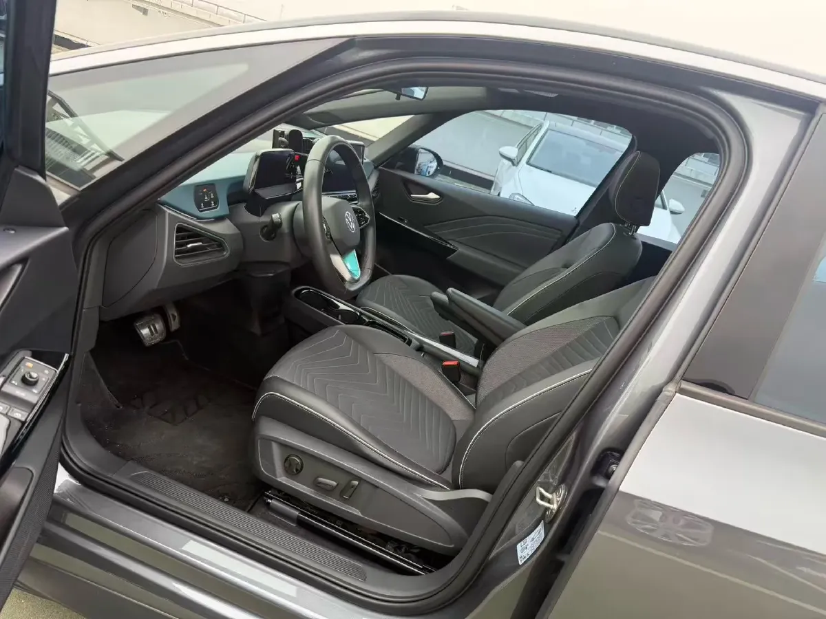 2024 Volkswagen ID.3 BEV 52.8KWH,autocango,china used car exporter,china ev exporter,chinese used car exporter,chinese used ev exporter