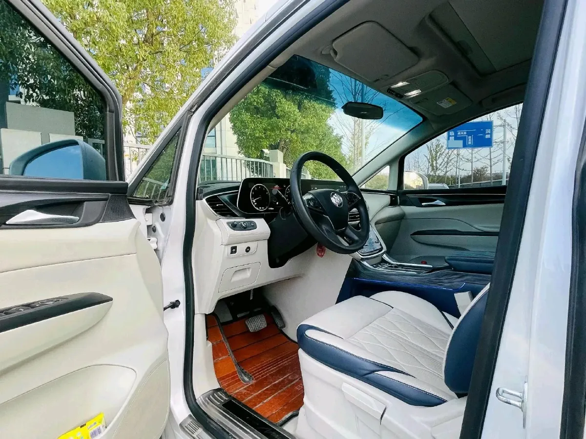 2021 Buick GL8 2.0T 237HP L4 9AT,autocango,china used car exporter,china ev exporter,chinese used car exporter,chinese used ev exporter