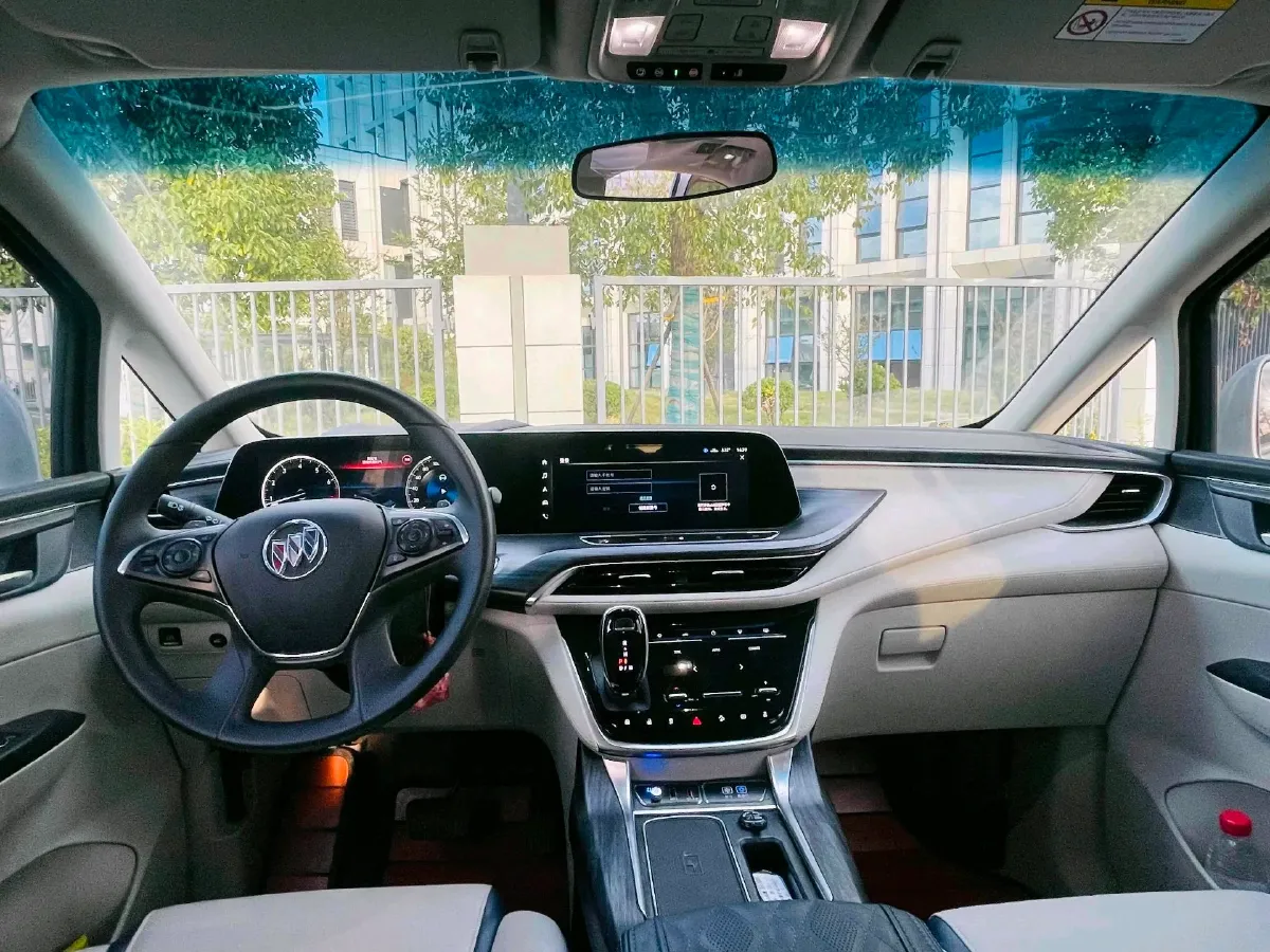 2021 Buick GL8 2.0T 237HP L4 9AT,autocango,china used car exporter,china ev exporter,chinese used car exporter,chinese used ev exporter