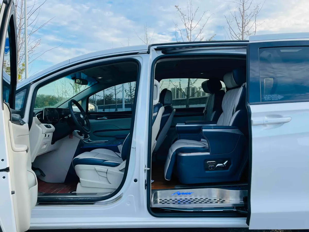 2021 Buick GL8 2.0T 237HP L4 9AT,autocango,china used car exporter,china ev exporter,chinese used car exporter,chinese used ev exporter