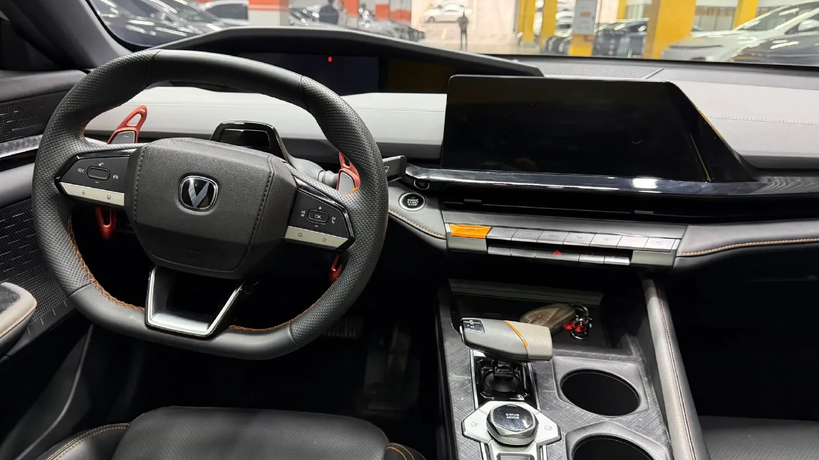 2022 ChangAn UNI-V 1.5T 188HP L4 7DCT,autocango,china used car exporter,china ev exporter,chinese used car exporter,chinese used ev exporter