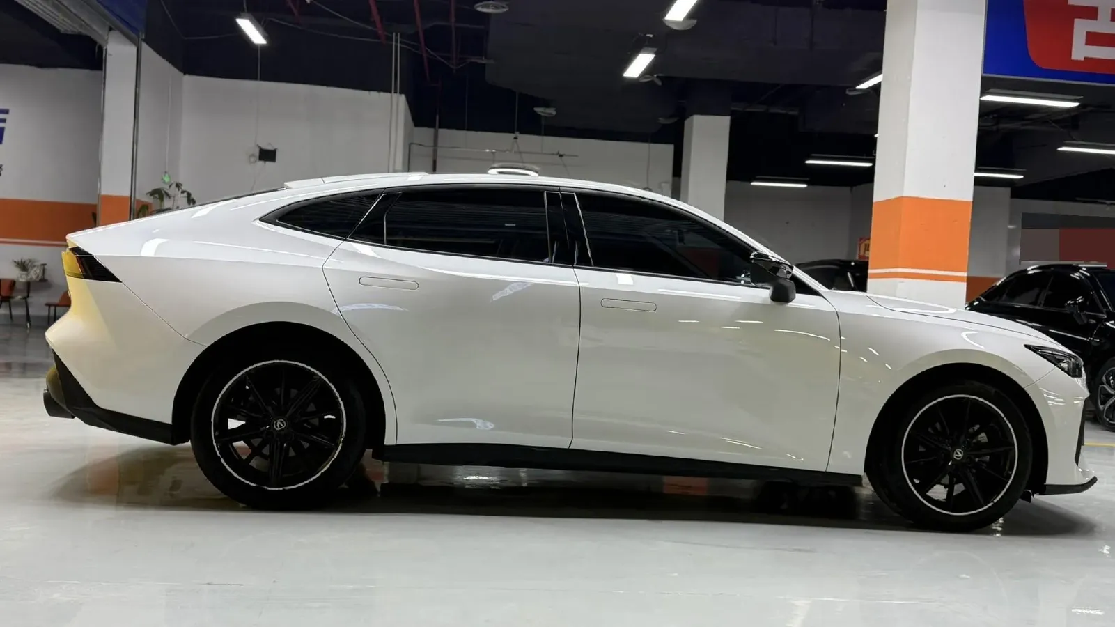 2022 ChangAn UNI-V 1.5T 188HP L4 7DCT,autocango,china used car exporter,china ev exporter,chinese used car exporter,chinese used ev exporter