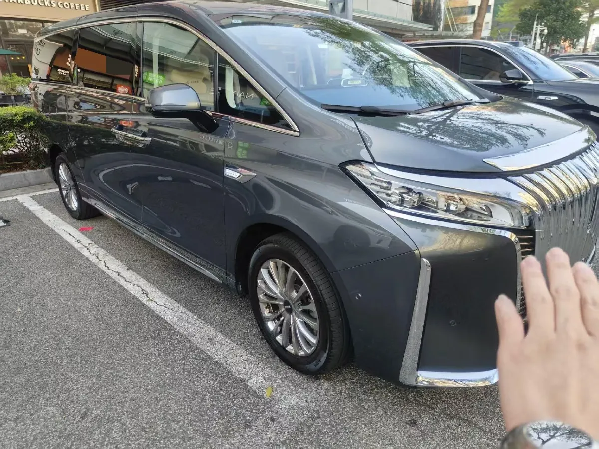 2024 Voyah ZhuiGuang 1.5T 136HP L4 PHEV 43KWH,autocango,china used car exporter,china ev exporter,chinese used car exporter,chinese used ev exporter