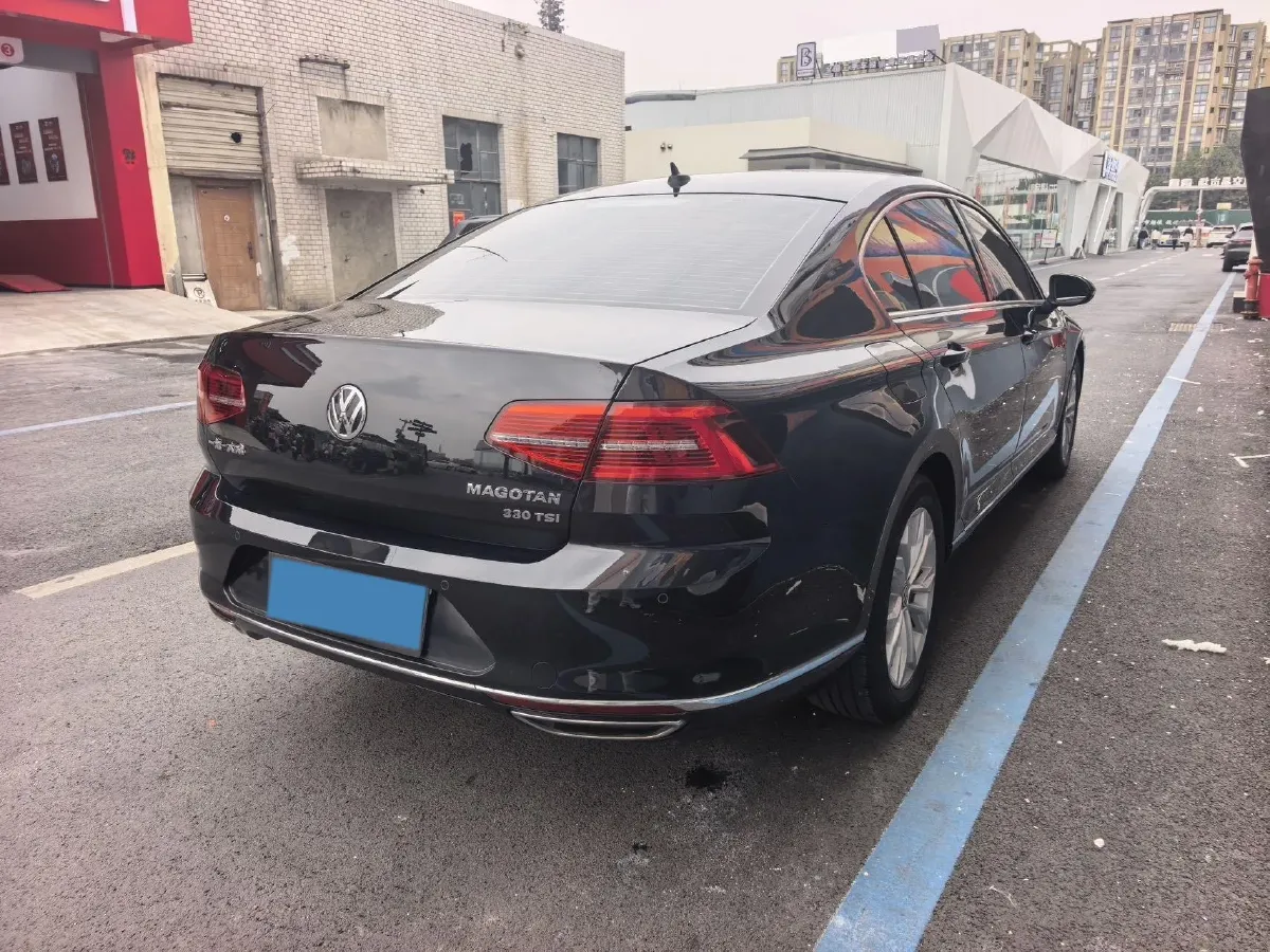 2019 Volkswagen Magotan 2.0T 186HP L4 7DCT,autocango,china used car exporter,china ev exporter,chinese used car exporter,chinese used ev exporter