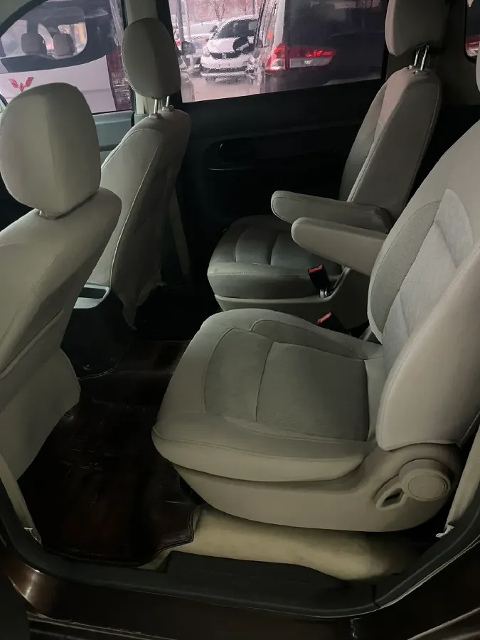 2016 WuLing HongGuang 1.5L 112HP L4 5MT,autocango,china used car exporter,china ev exporter,chinese used car exporter,chinese used ev exporter