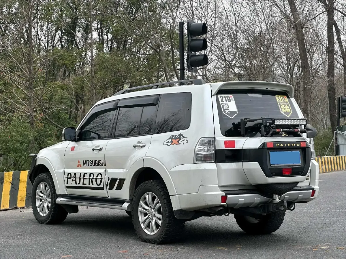 2017 Honda Jade 1.8L 141HP L4 5AT,autocango,china used car exporter,china ev exporter,chinese used car exporter,chinese used ev exporter