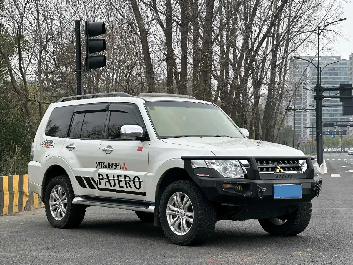 2017 Honda Jade 1.8L 141HP L4 5AT,autocango,china used car exporter,china ev exporter,chinese used car exporter,chinese used ev exporter