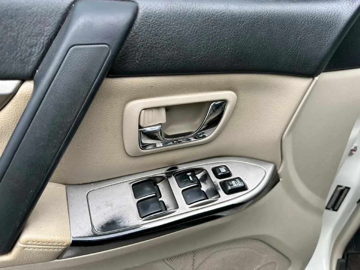 2017 Honda Jade 1.8L 141HP L4 5AT,autocango,china used car exporter,china ev exporter,chinese used car exporter,chinese used ev exporter